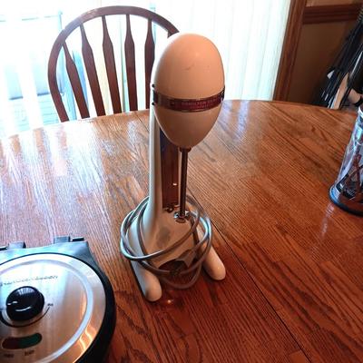 HAMILTON BEACH WAFFLE MAKER AND MILK SHAKE MIXER