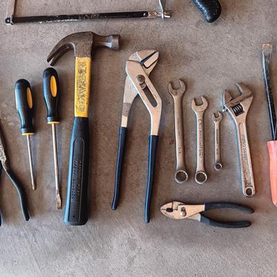 VARIOUS HAND TOOLS