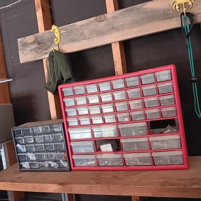 MULTI DRAWER ORGANIZERS FILLED WITH VARIOUS HARDWARE