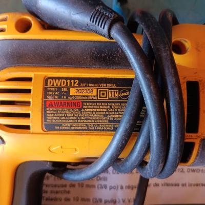 DEWALT 3/8" DRILL IN A MAKITA CASE