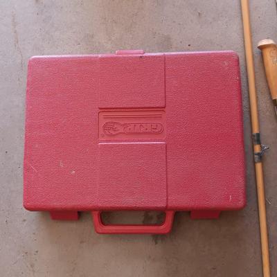 GRIP KNIFE SET IN A CARRY CASE, BEVERAGE COOLER, THERMOS AND FLY FISHING POLE & REEL