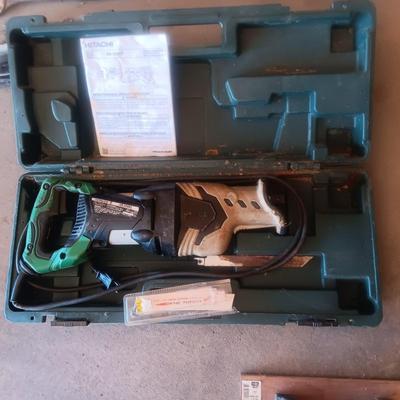 HITACHI 5" RECIPROCATING SAW WITH BLADES IN A CASE