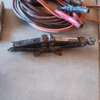 JUMPER CABLES AND OTHER AUTOMOTIVE ITEMS