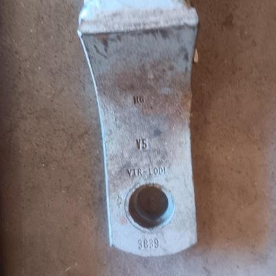 JUMPER CABLES AND OTHER AUTOMOTIVE ITEMS