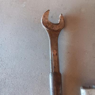 JUMPER CABLES AND OTHER AUTOMOTIVE ITEMS