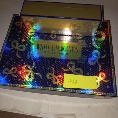 NEW IN BOX White Diamonds Set