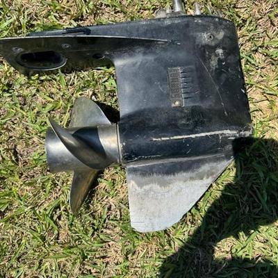 1978 Mercury 35 HP lower end motor with prop