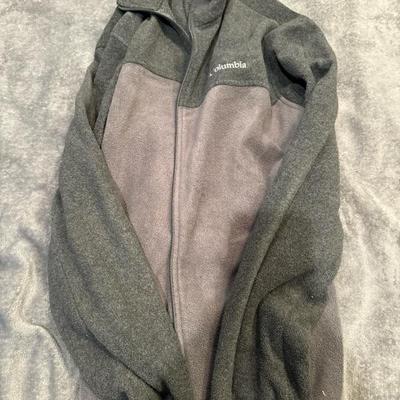Columbia XL GRAY JACKET