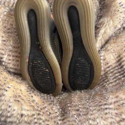Nike Air Max silver 720-818 size 6