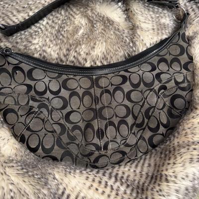 Coach women’s small black and grey coin purse