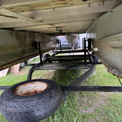 Lowe Pontoon boat 20ft 75HP available for pick up upon winning bid