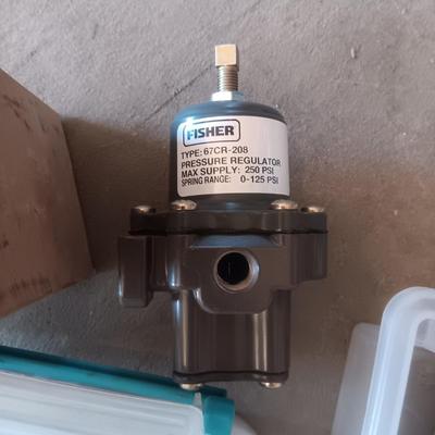 GAUGES AND 2 NEW PRESSURE REGULATORS