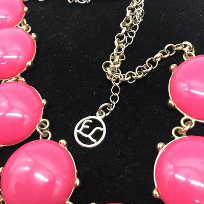 Erica Lyons Vintage Pink Acrylic Bead Bib