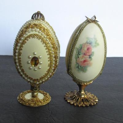 Real Huge Egg Diorama With Figures Inside