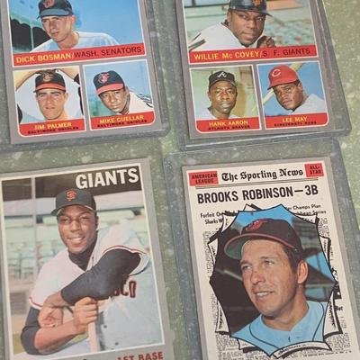 1970 Topps Baseball Cards - 300+ In Binder