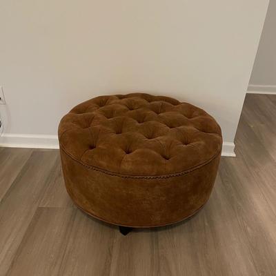 Round Tufted Suede Ottoman (LR-SS)