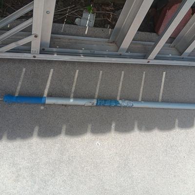 6 ft ALUMINUM LADDER WITH AN EXTENSION POLE