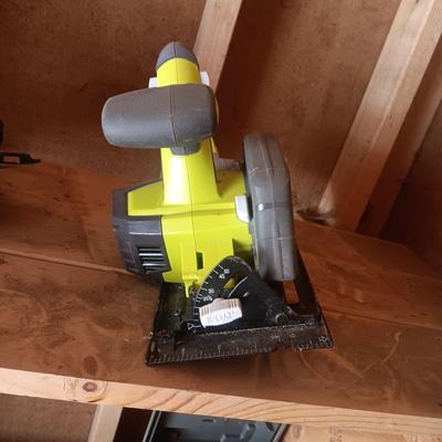 RYOBI CORDLESS FLASHLIGHT AND CIRCULAR SAW AND CORDED TASK FORCE CIRCULAR SAW