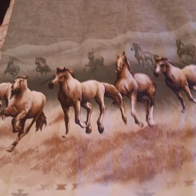 KING SIZE "WILD HORSES" COMFORTER, SHEETS, PILLOW CASES AND SHAMS