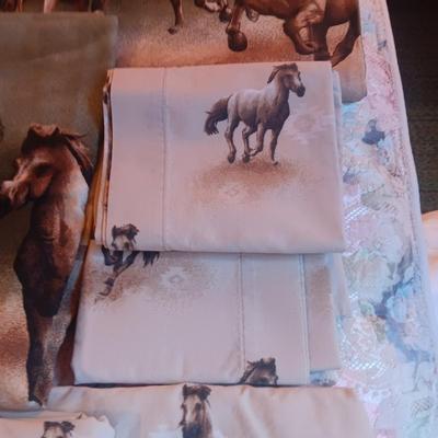 KING SIZE "WILD HORSES" COMFORTER, SHEETS, PILLOW CASES AND SHAMS