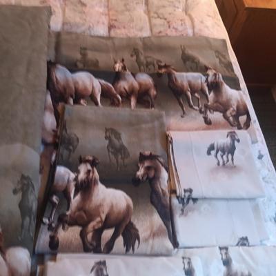 KING SIZE "WILD HORSES" COMFORTER, SHEETS, PILLOW CASES AND SHAMS