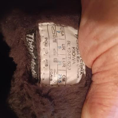 LIKE NEW LADIES COLUMBIA BOOTS SIZE 7