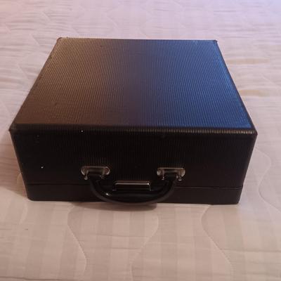 VINTAGE SMITH-CORONA STERLING MANUAL TYPEWRITER IN CASE