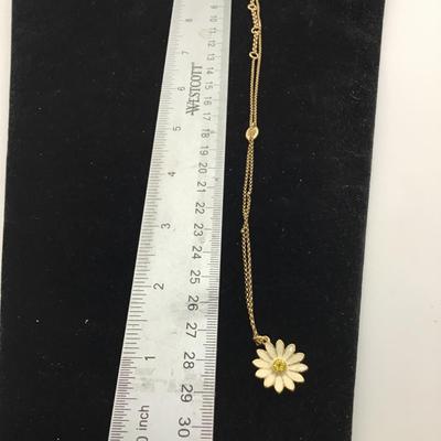 Juicy Couture Dainty Gold Crystal Enamel Daisy Flower Chain Necklace Preppy Chic