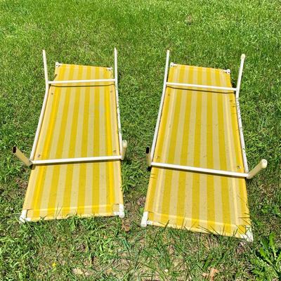 LOT 5 S: Vintage Set of Yellow Beach Loungers