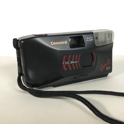 LOT 38B: Vintage Camera Collection - Polaroid Sonar Onestep w/ GE Flash Bar IIs, & Polaroid Carrying Case, Tasco Model No. 116 Feather...