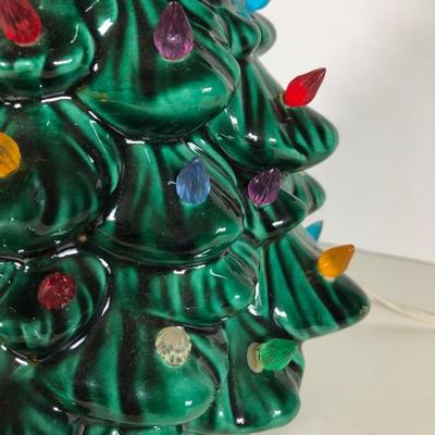 LOT 43B: Vintage Lit Ceramic Christmas Tree & More (Works)
