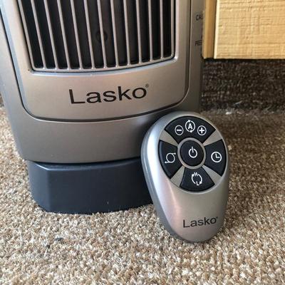 LOT 63B: Lasko Moveable Air Heater Model 755320 & Honeywell Personal Heater Model HZ-315