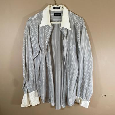 LOT 100H: Large Collection Of Vintage Men’s Button Down Shirts - Ralph Lauren, Chaps, Christian Dior & More