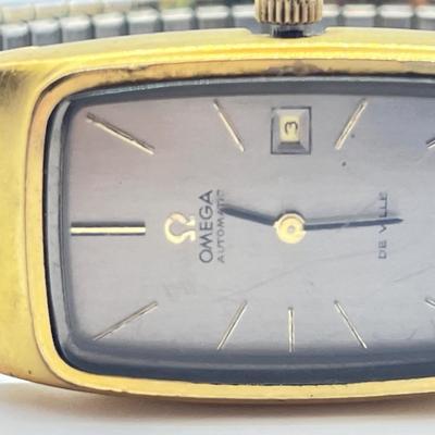 LOT 156: Vintage Men’s Omega Watch For Parts or Repair
