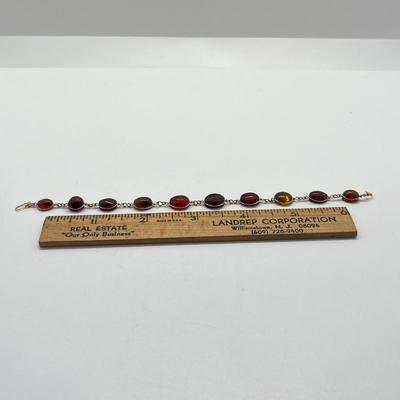 LOT 157: Vintage Amber Bracelet