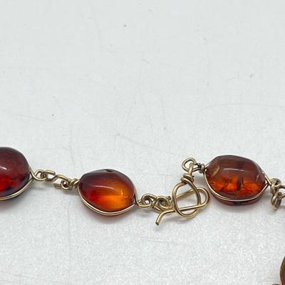 LOT 157: Vintage Amber Bracelet