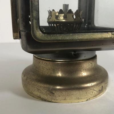 LOT 168L: Vintage Kerosene Oil Lanterns