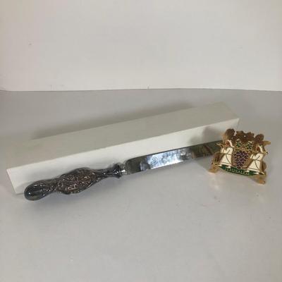 LOT 176L: Vintage Challah Knive 925 Sterling Silver Handle & Brass Jerusalem Napkin Holder