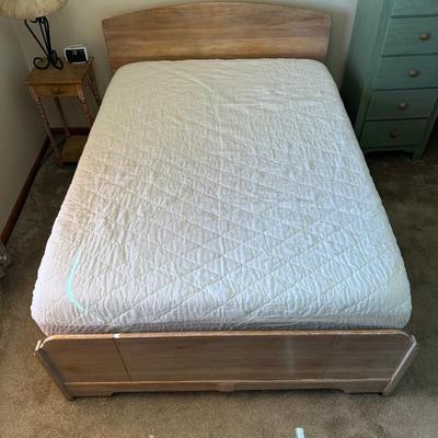 DOUBLE BED FRAME