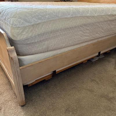DOUBLE BED FRAME