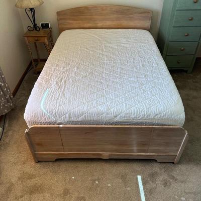 DOUBLE BED FRAME