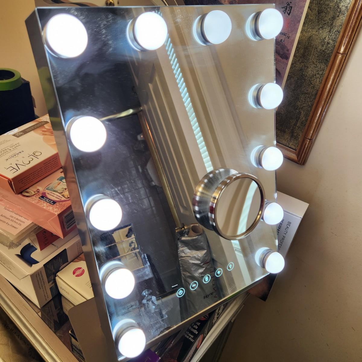 iHome Hollywood Pro Vanity Mirror w/ Built in Speakers & Bluetooth