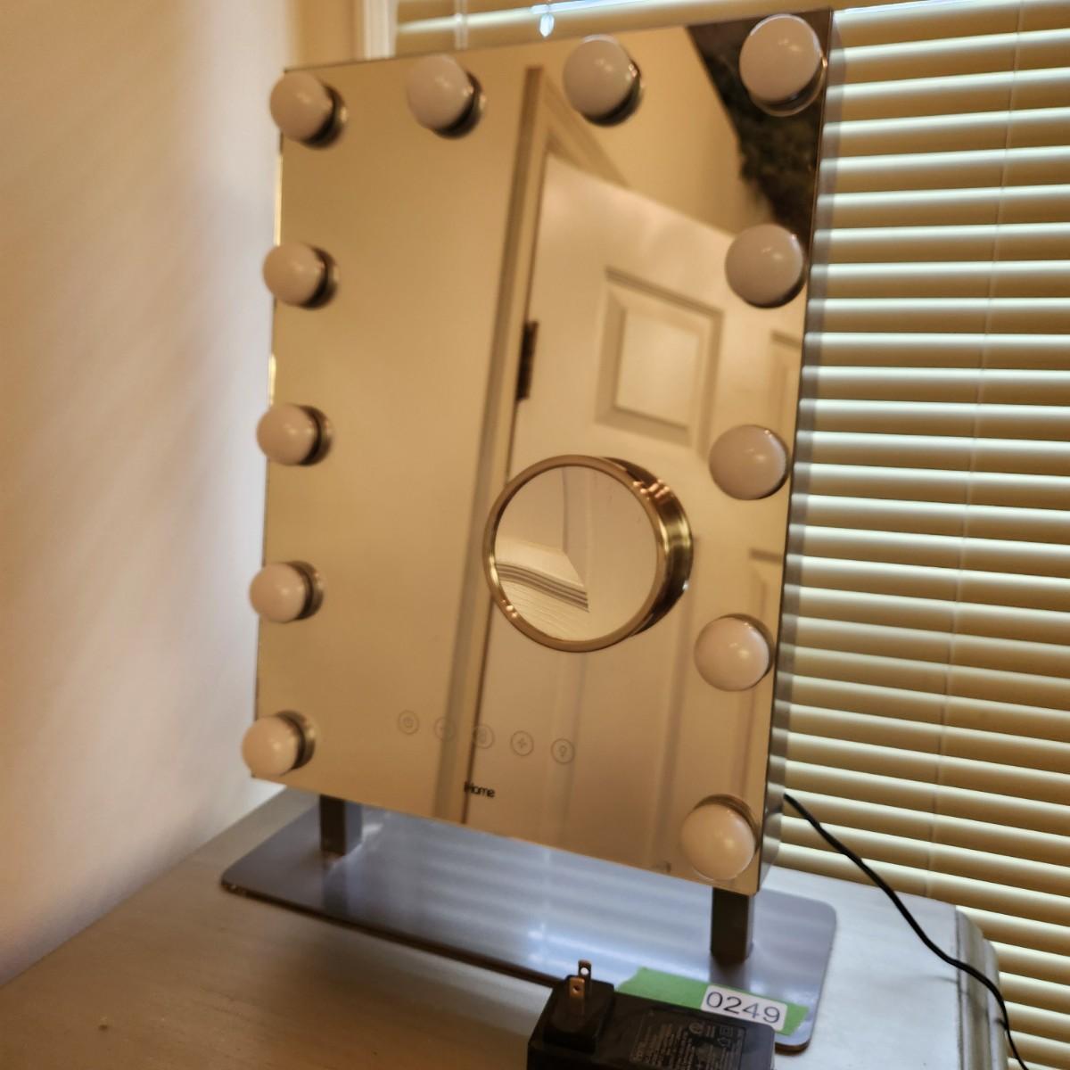 iHome Hollywood Pro Vanity Mirror w/ Built in Speakers & Bluetooth