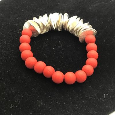Coral stretch red beaded bracelet