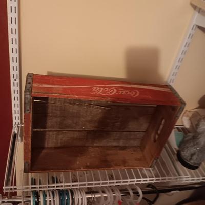 VINTAGE COCA-COLA WOODEN CRATE AND POODLE BEAM BOTTLE