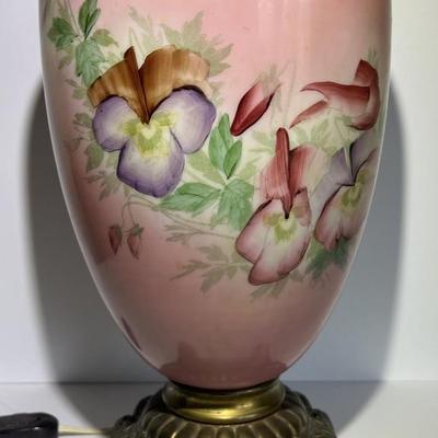 Victorian "Gone with the Wind" Electrified Oil Lamp 31" Tall w/Hand Painted Flowers in VG Preowned Condition.