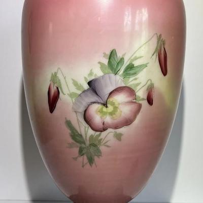 Victorian "Gone with the Wind" Electrified Oil Lamp 31" Tall w/Hand Painted Flowers in VG Preowned Condition.