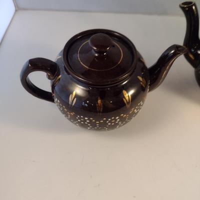 Pair of English Glazed Teapots