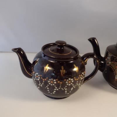 Pair of English Glazed Teapots