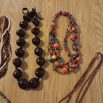 5 COSTUME NECKLACES